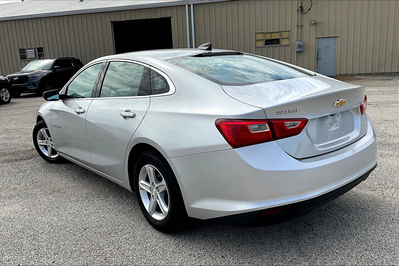 Used 2020 Chevrolet Malibu LS FWD image 5