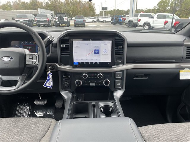 Used 2025 Ford F150 XLT w/ Equipment Group 301A Standard image 18