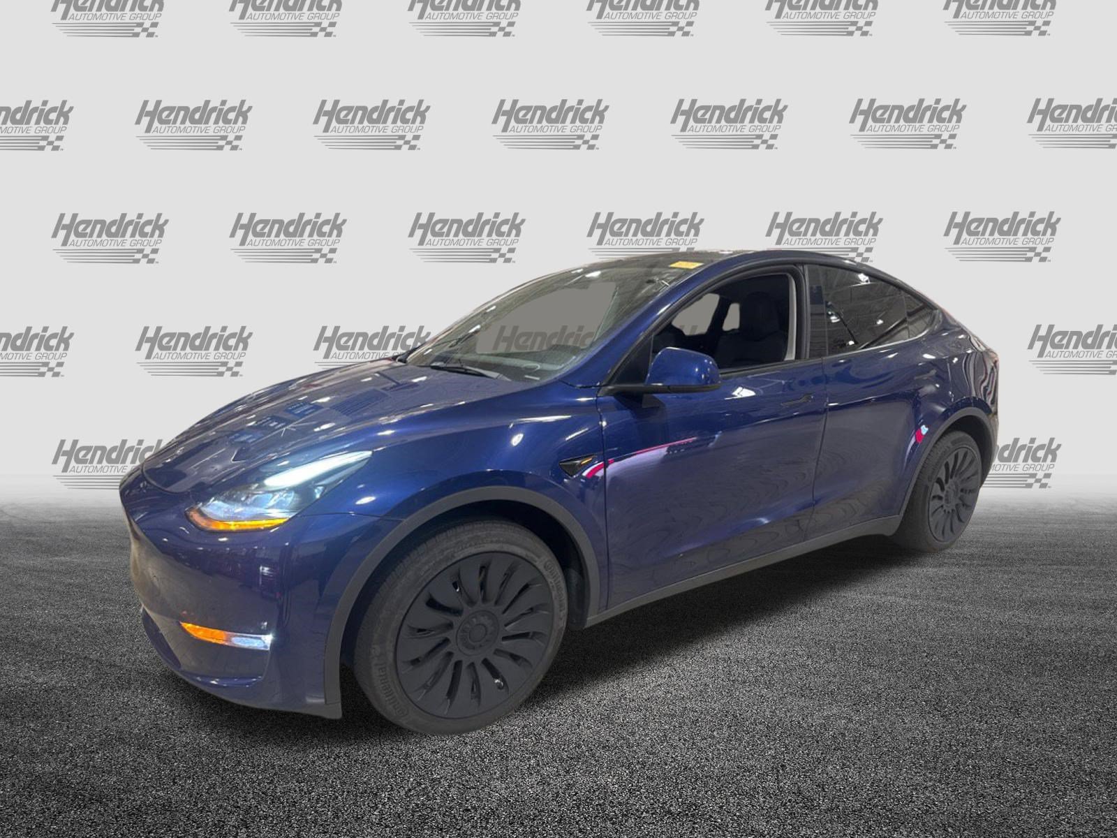 Used 2023 Tesla Model Y AWD image 3