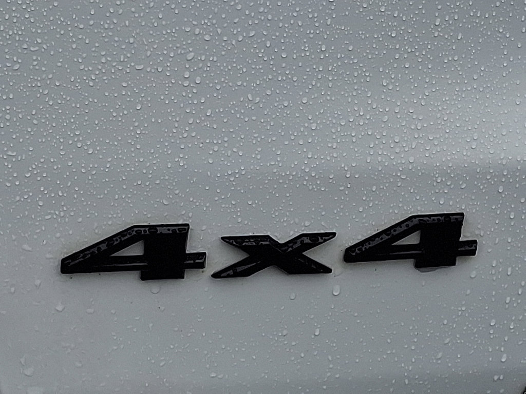 Used 2022 Jeep Grand Cherokee Laredo X image 17