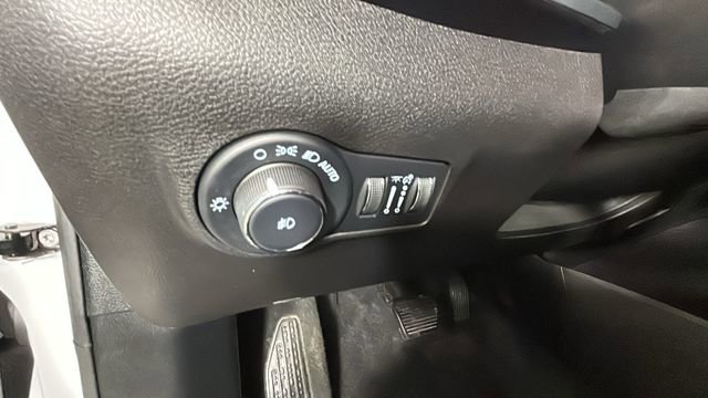 Used 2023 Jeep Compass Limited AWD/4WD image 20