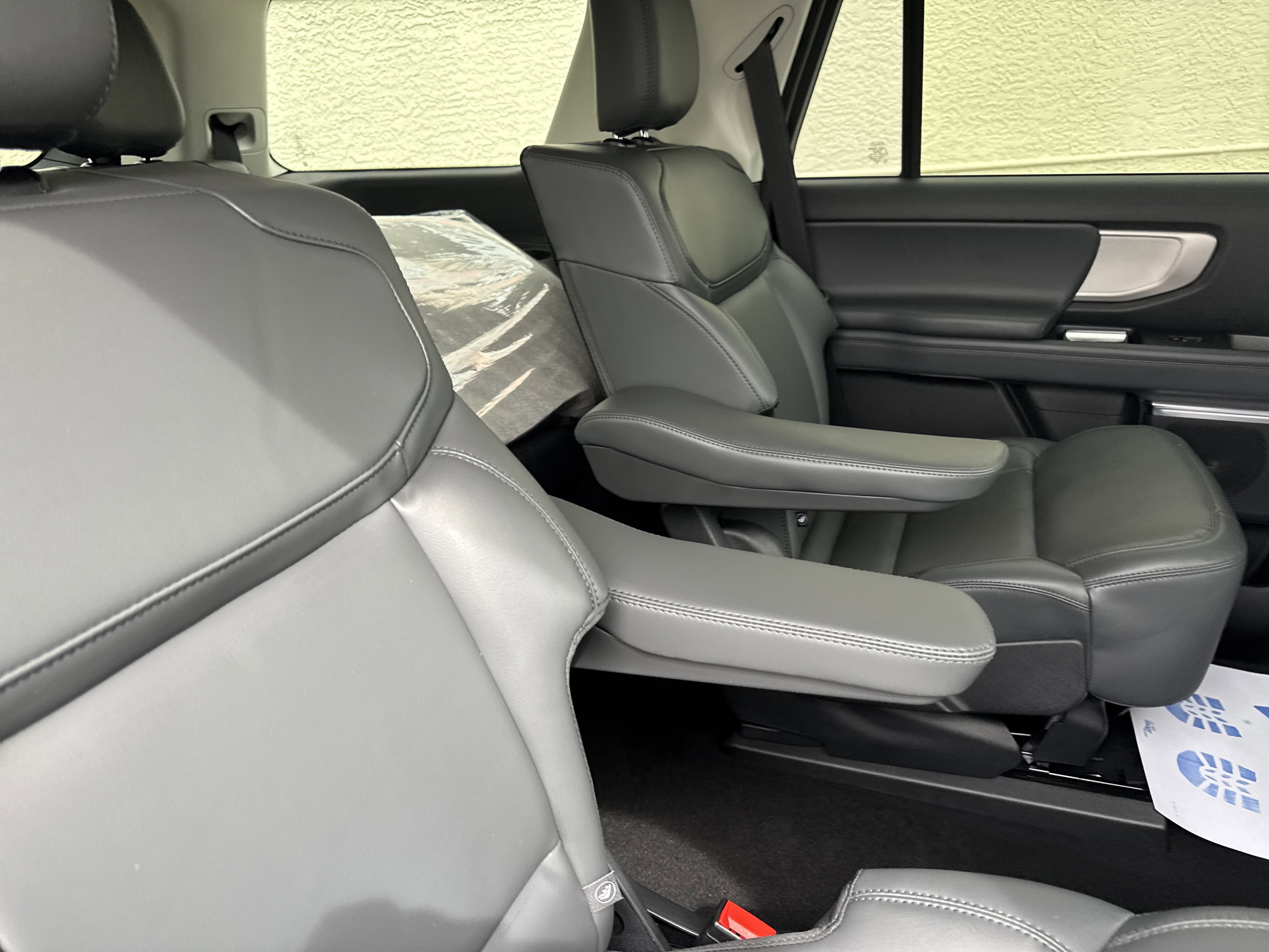 New 2026 Ford Expedition Active image 12