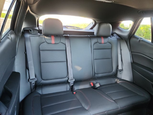 New 2026 Chevrolet Trax RS w/ Sunroof Package FWD image 17