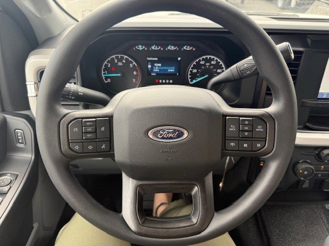 New 2026 Ford F350 XL w/ FX4 Off-Road Package image 17