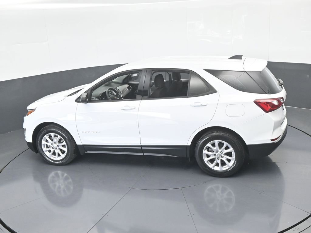 Used 2018 Chevrolet Equinox LS image 44
