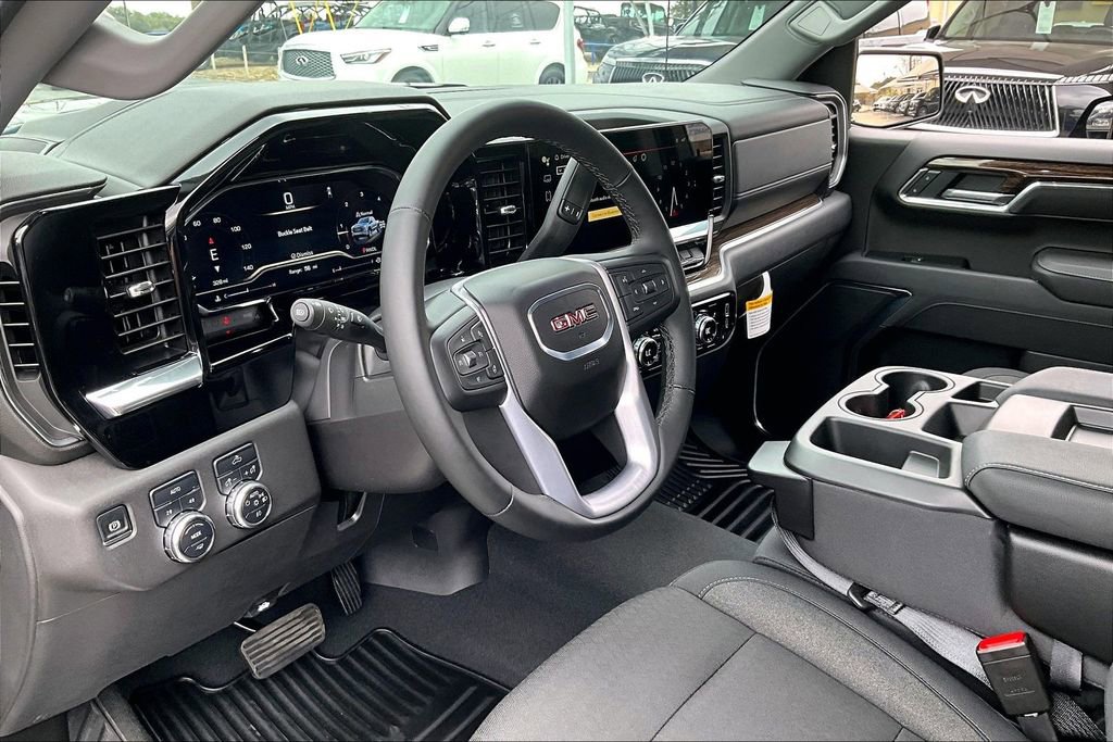 Used 2025 GMC Sierra 1500 Elevation image 16