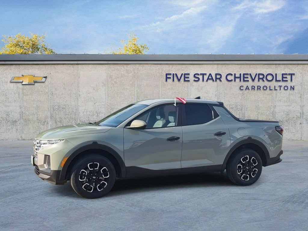 Used 2024 Hyundai Santa Cruz SE FWD image 4