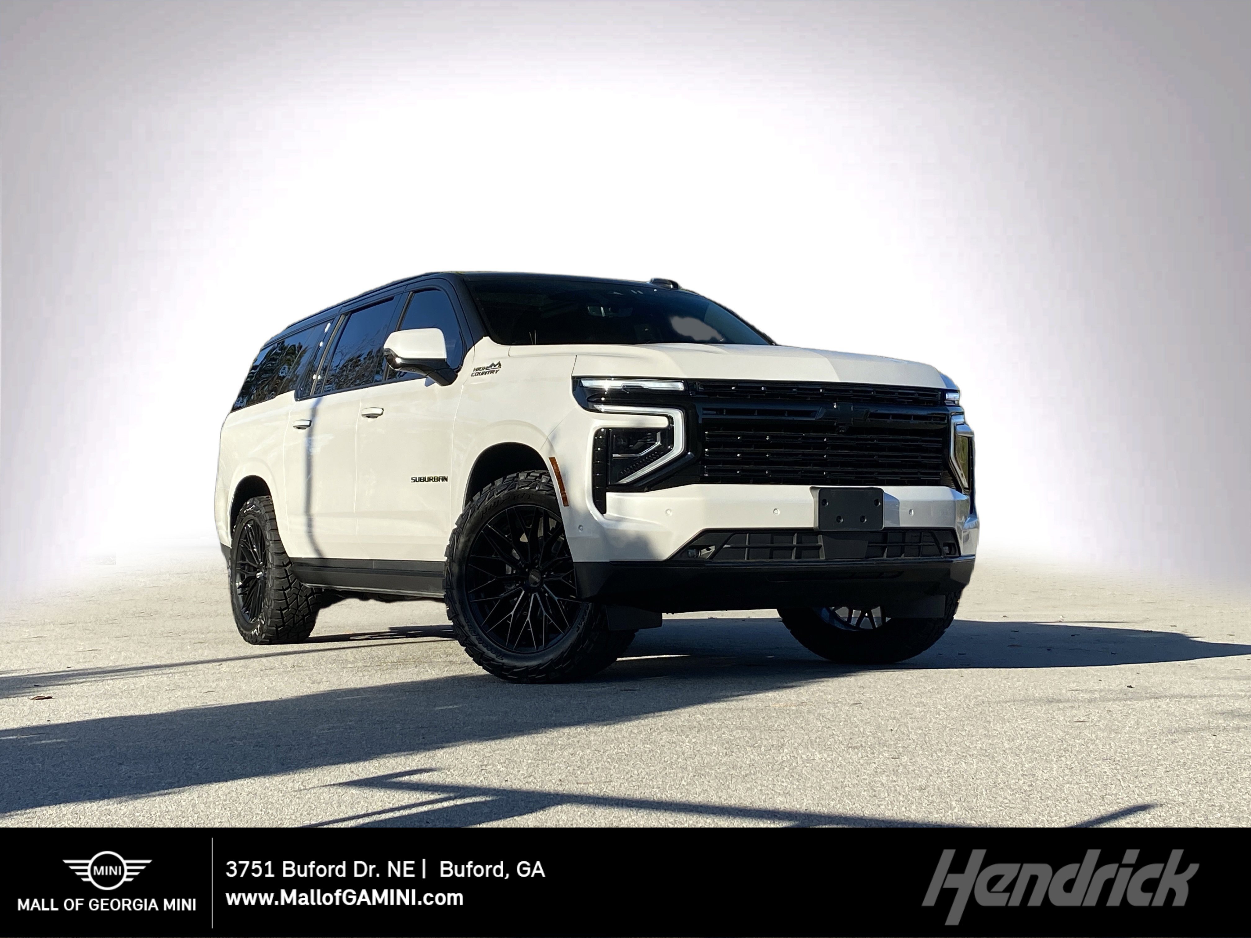 Used 2025 Chevrolet Suburban High Country image 1