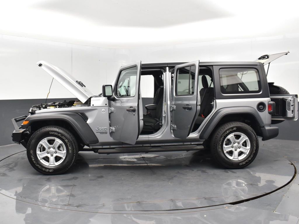 Used 2018 Jeep Wrangler Unlimited Sport S image 34