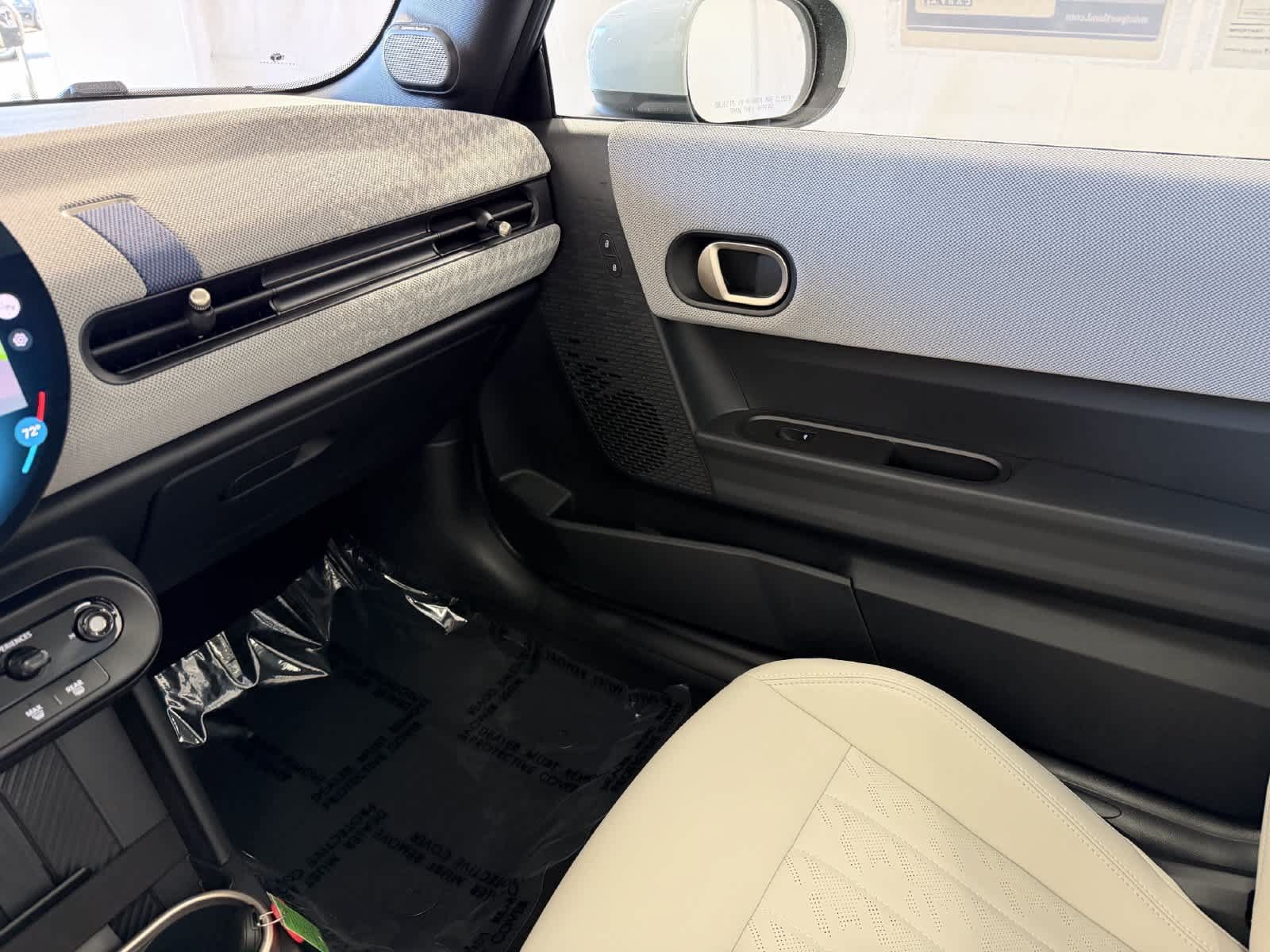 Used 2025 MINI Cooper 2-Door Hardtop FWD image 22