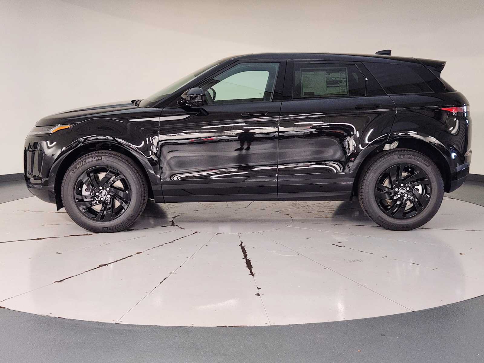 New 2026 Land Rover Range Rover Evoque S AWD/4WD image 5