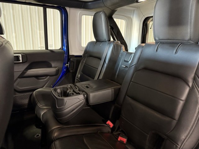 Used 2018 Jeep Wrangler Unlimited Sahara w/ Dual Top Group image 29