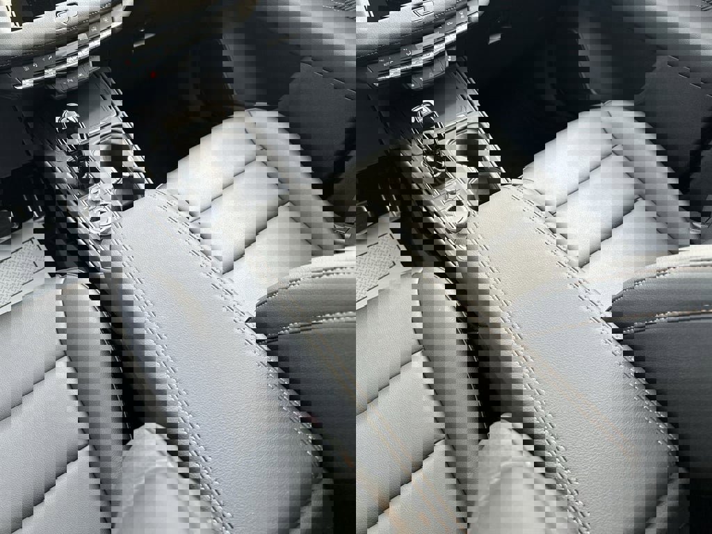 Certified 2023 Cadillac XT4 Sport w/ Cold Weather Package image 20