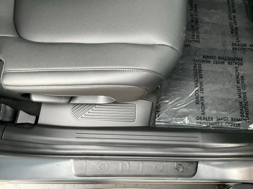 Used 2025 Hyundai Ioniq 5 SEL image 48