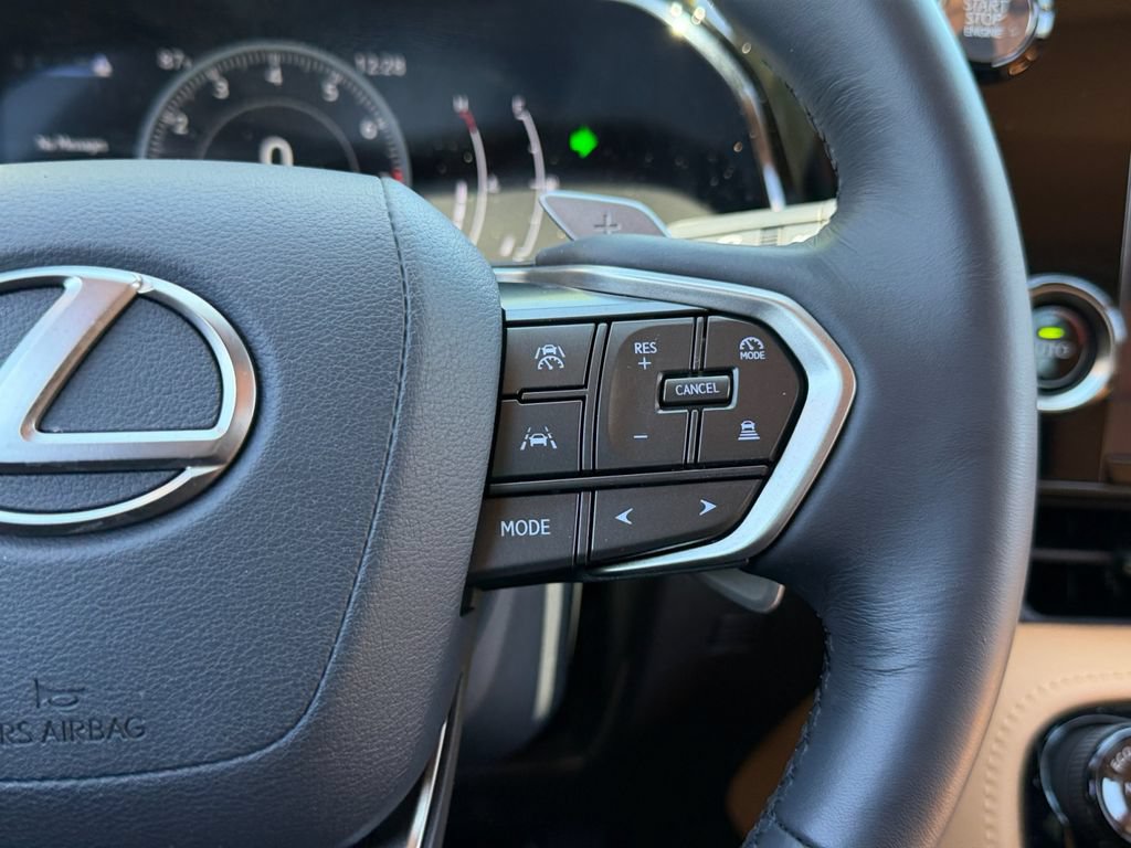 Used 2024 Lexus NX 250 FWD image 18