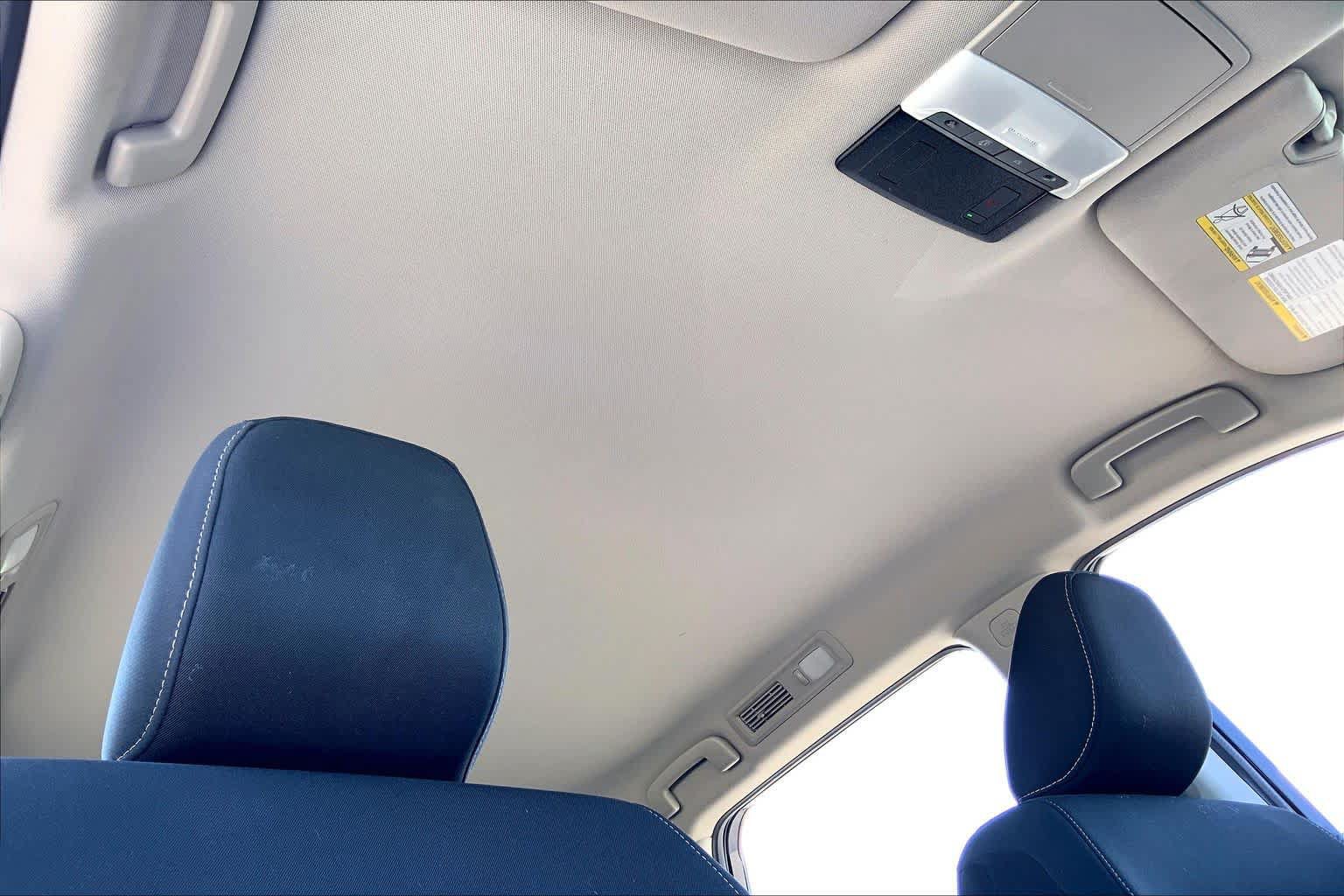 Used 2022 Nissan Pathfinder SV FWD image 14