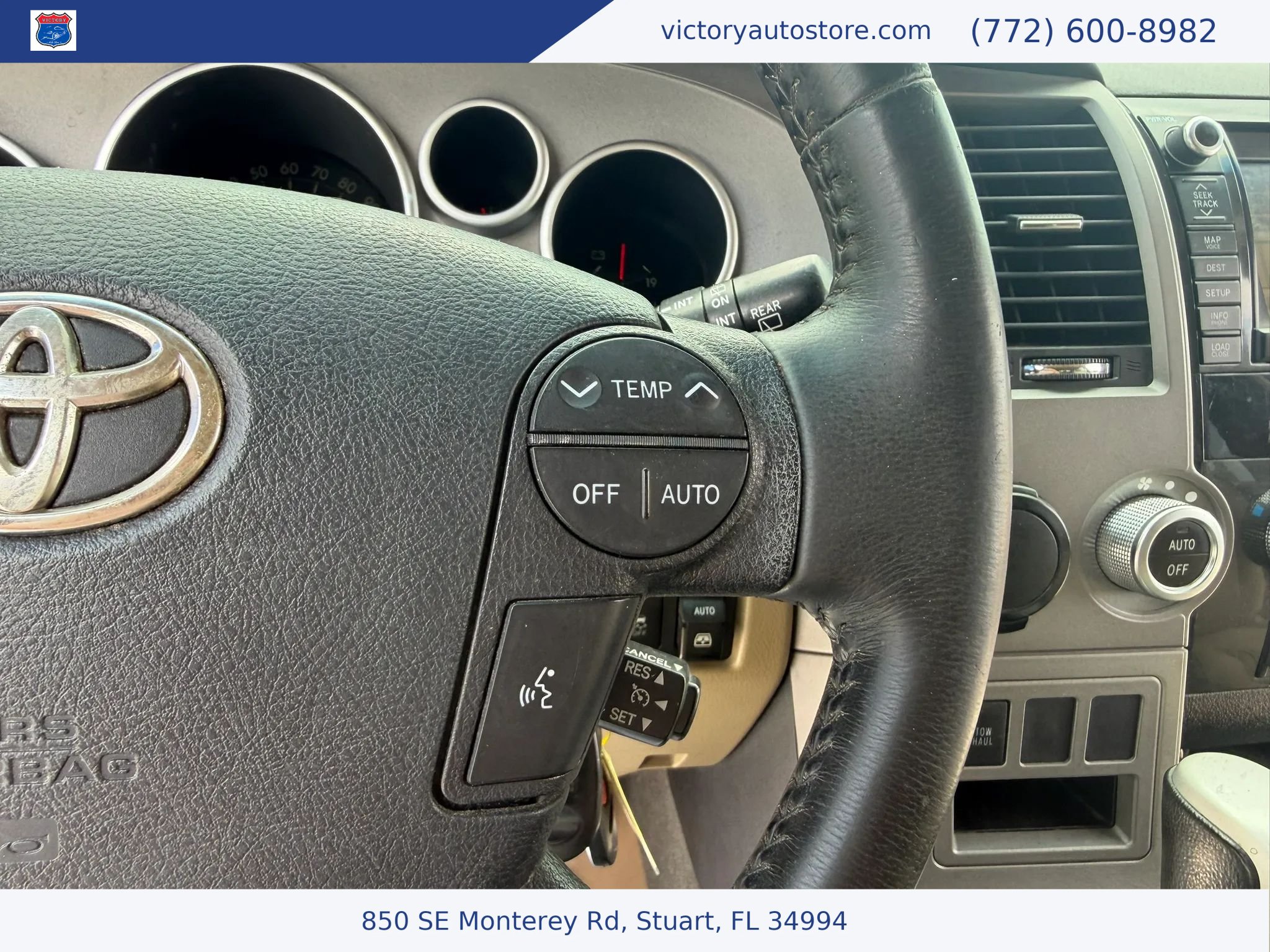 Used 2012 Toyota Sequoia Limited RWD image 32
