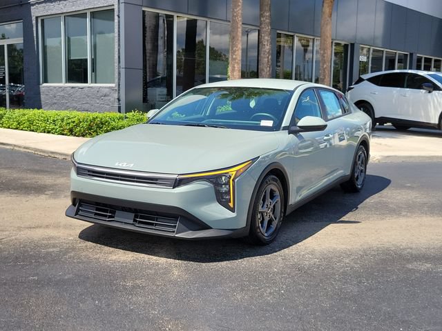 Used 2025 Kia K4 FWD image 27