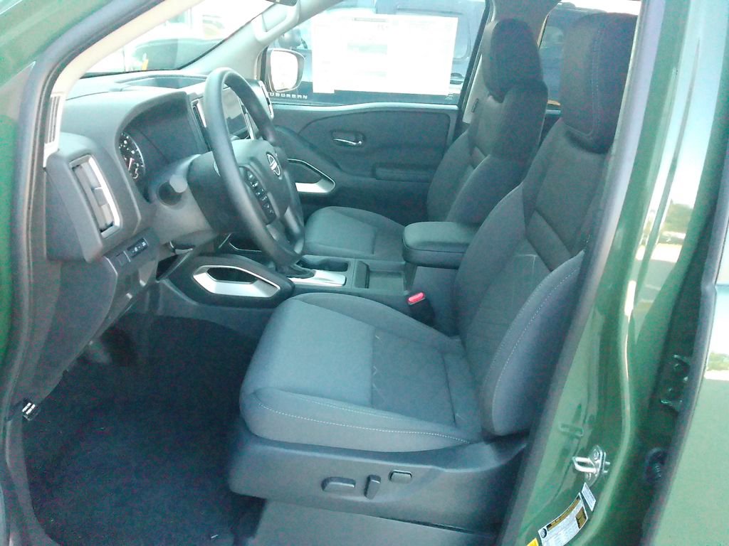 New 2026 Nissan Frontier SV w/ Tow Package image 9