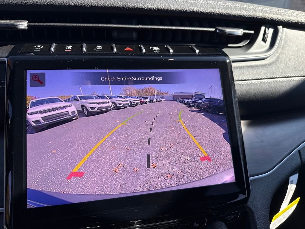 New 2025 Jeep Grand Cherokee Laredo X w/ Luxury Tech Group I image 18