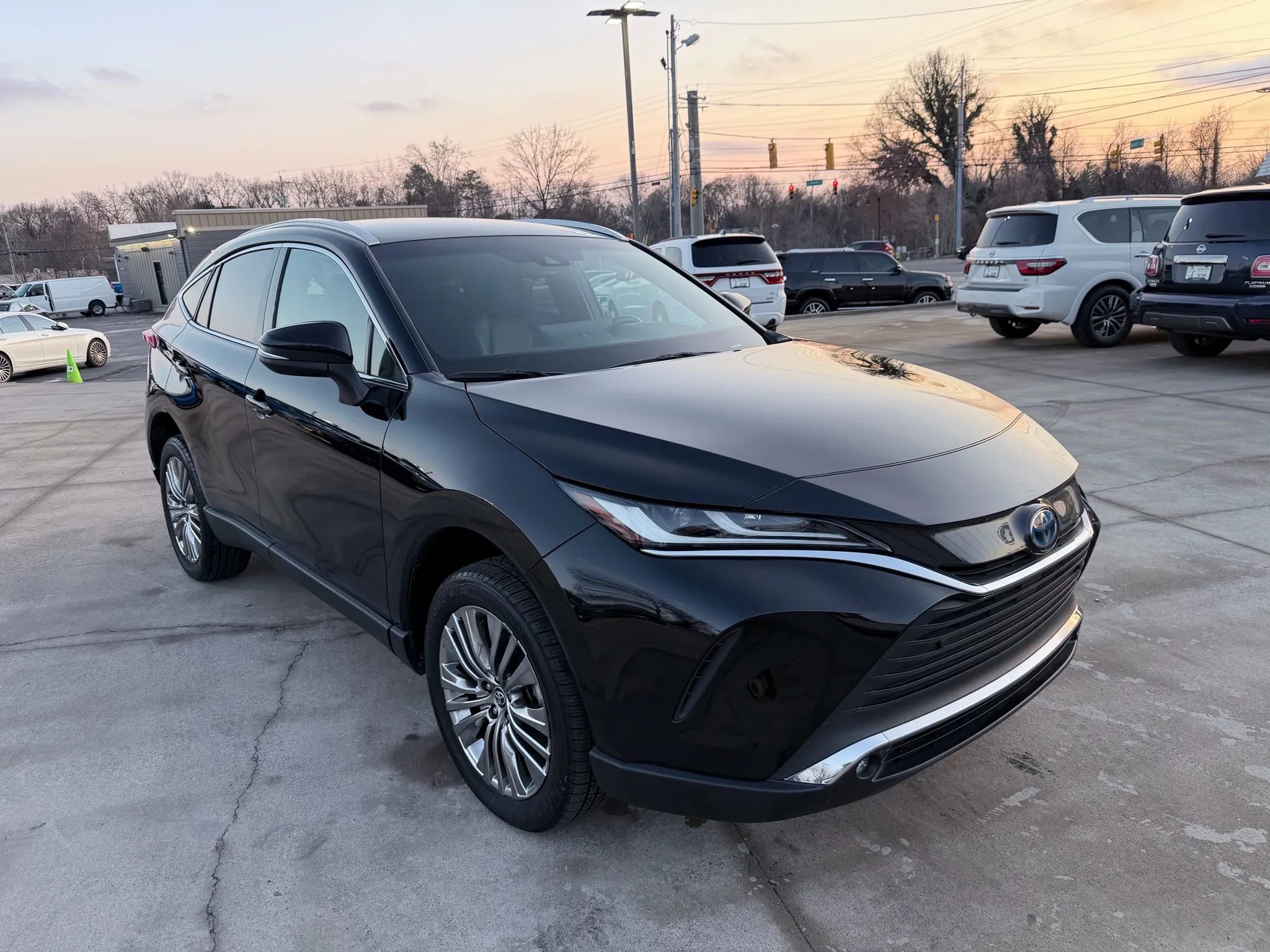 Used 2023 Toyota Venza XLE AWD/4WD image 68