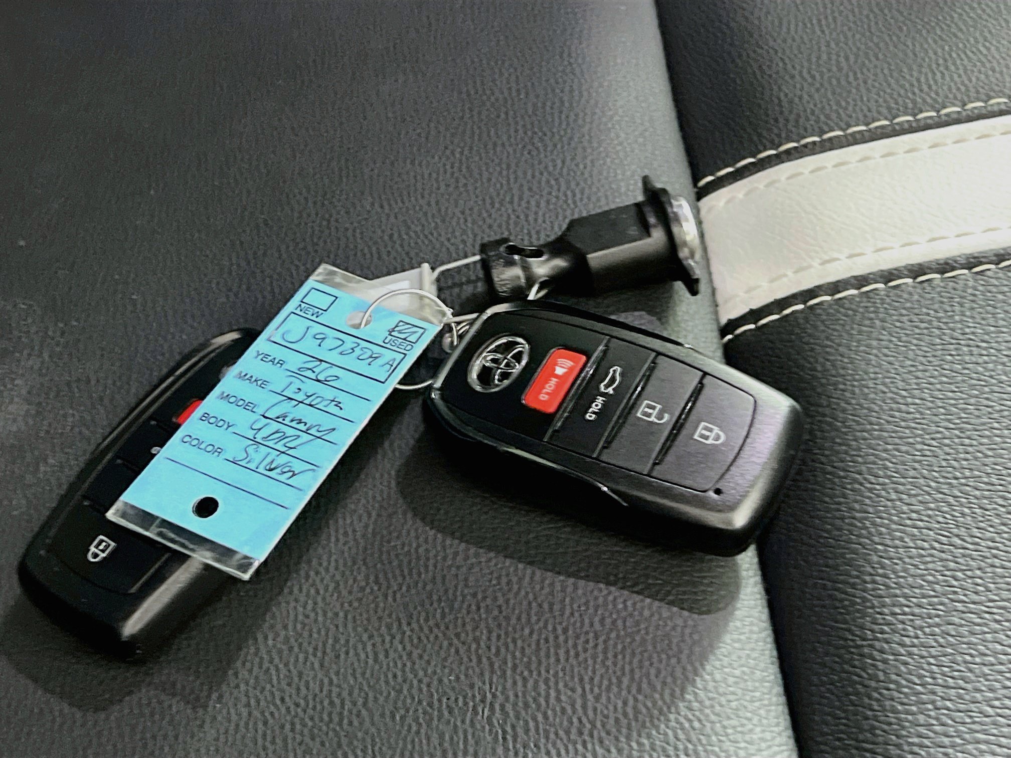 Used 2026 Toyota Camry SE FWD image 36