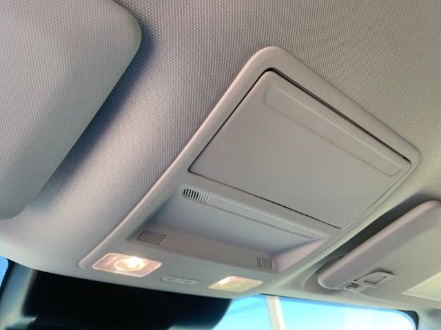 Used 2024 Ford Maverick Lariat w/ Black Appearance Package FWD image 18