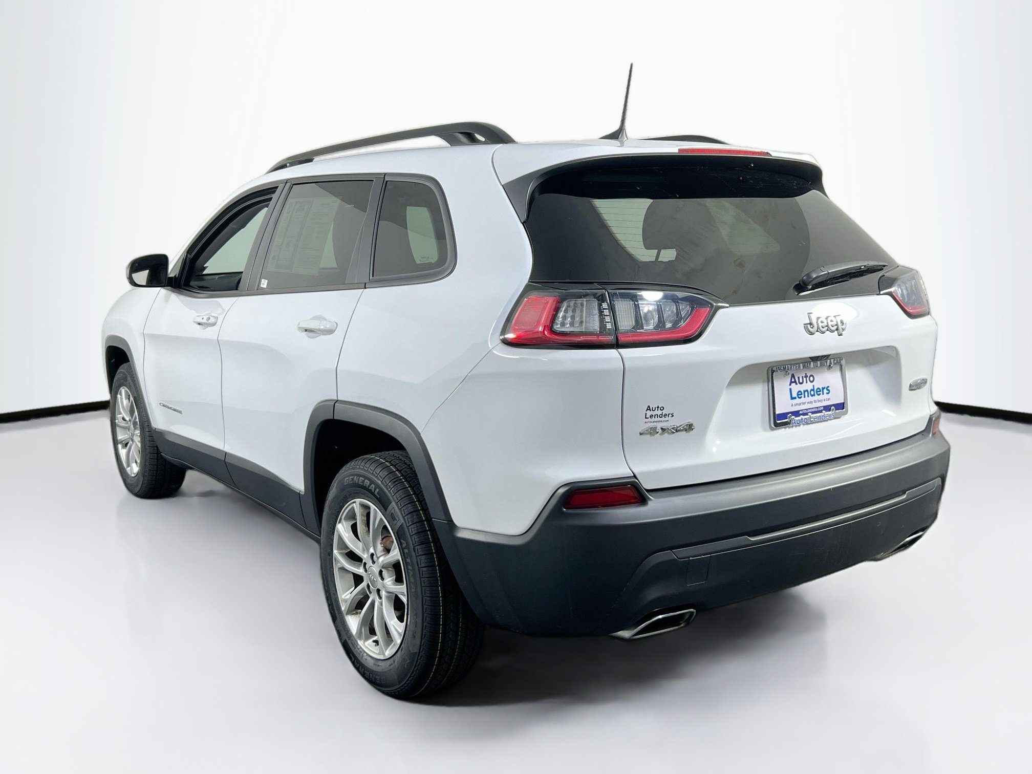 Used 2022 Jeep Cherokee Latitude Lux w/ Mopar Interior Package image 7