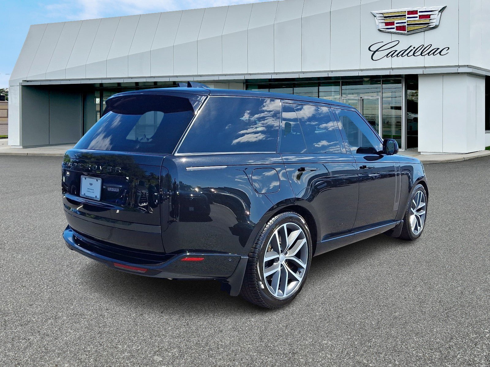 Used 2024 Land Rover Range Rover SE AWD/4WD image 6