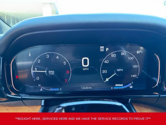 Used 2024 Jeep Grand Wagoneer Series III w/ Rear Seat Video Group 1 AWD/4WD image 14