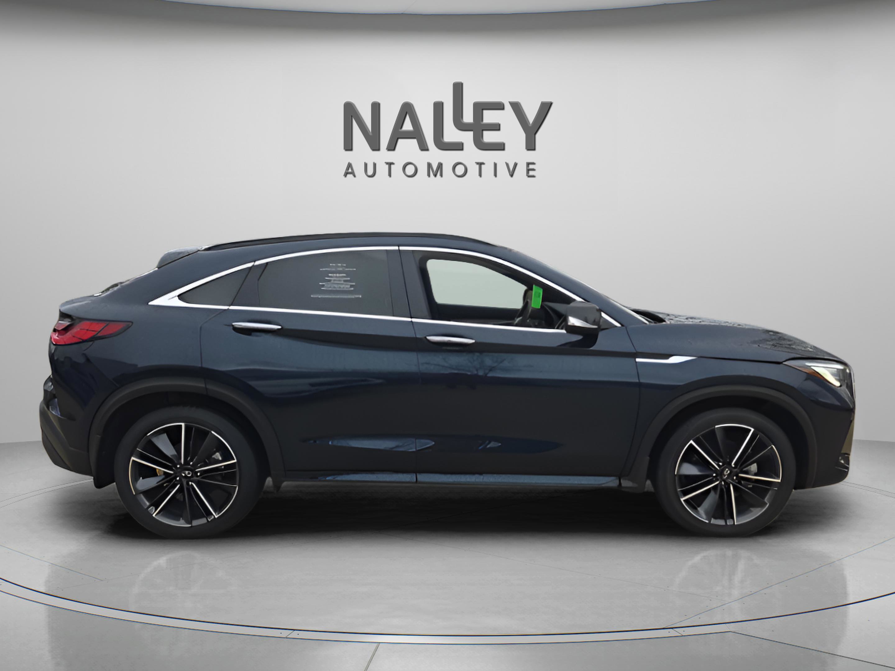 Certified 2023 INFINITI QX55 Luxe w/ Cargo Package image 6