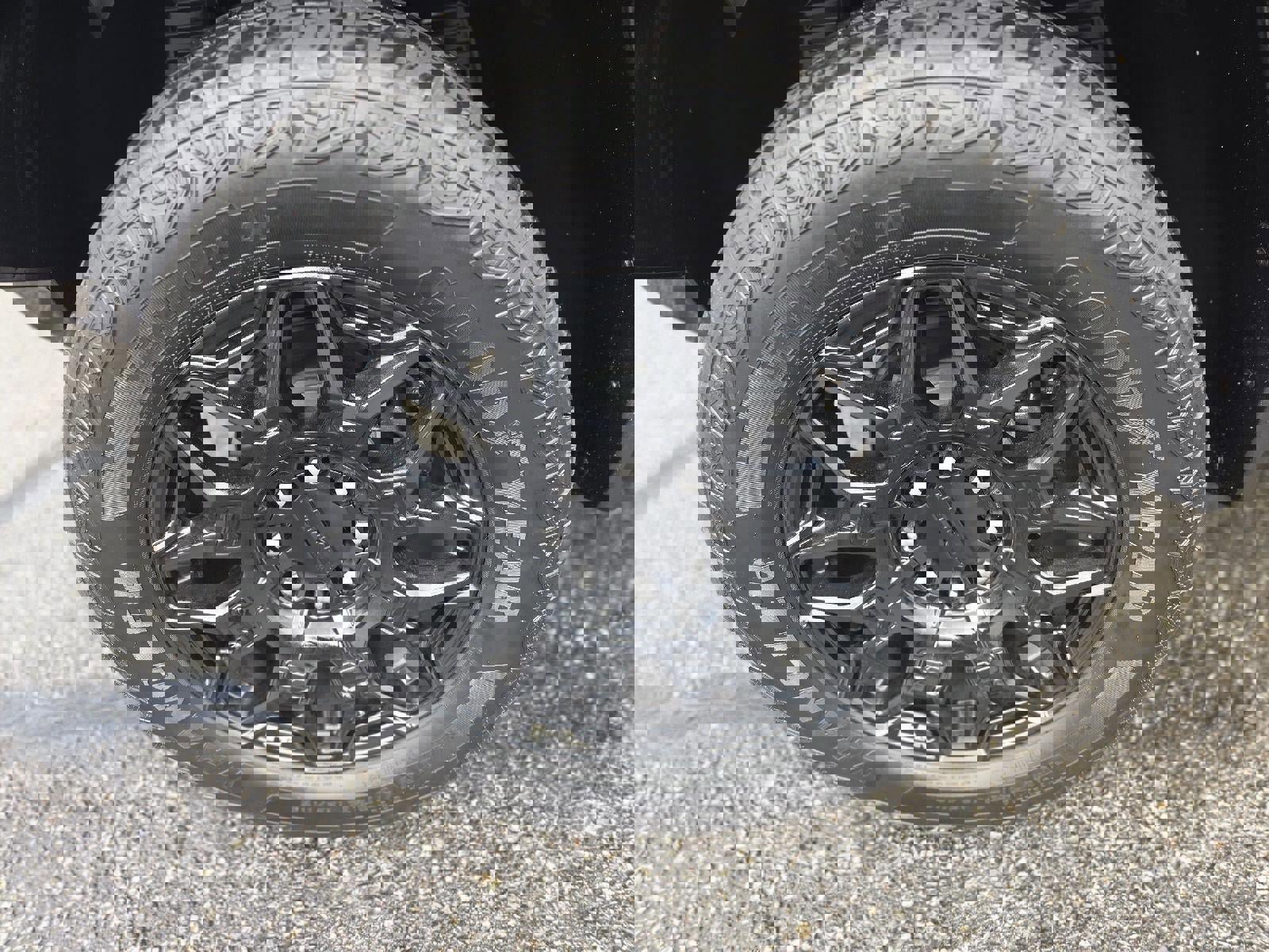 New 2025 GMC Hummer EV 2X image 79