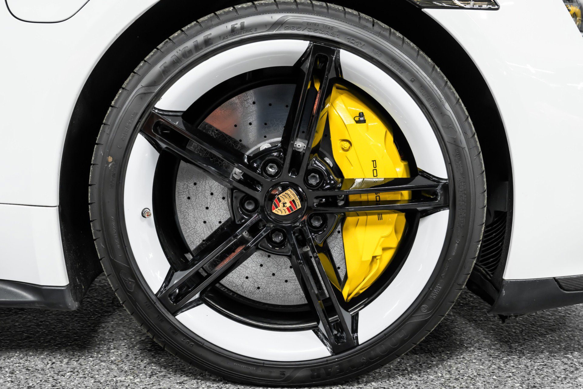 Used 2022 Porsche Taycan Turbo S image 41