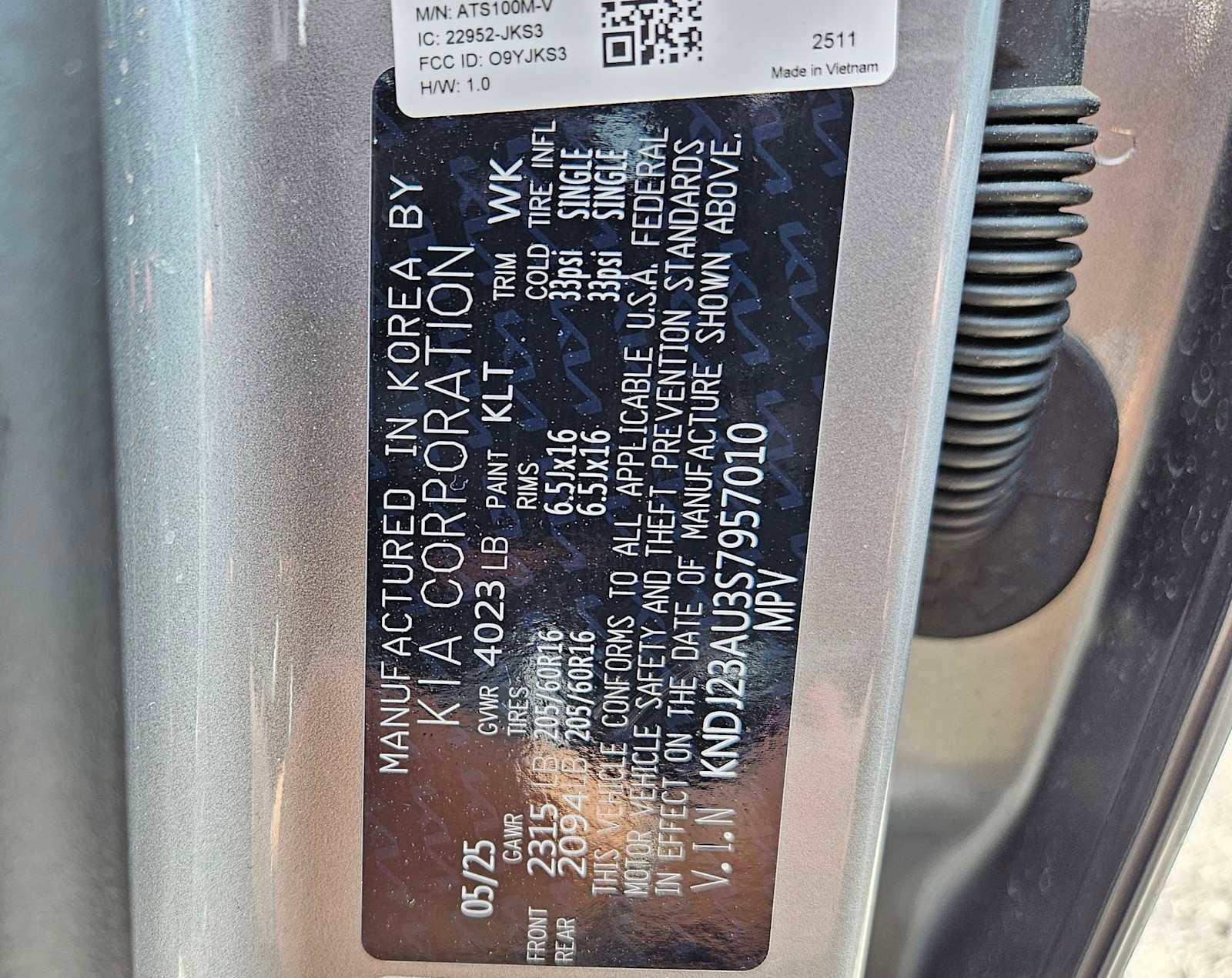 Certified 2025 Kia Soul LX FWD image 13