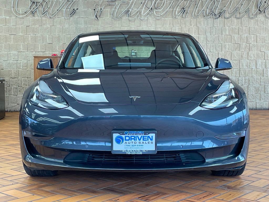 Used 2021 Tesla Model 3 Standard Range Plus image 3