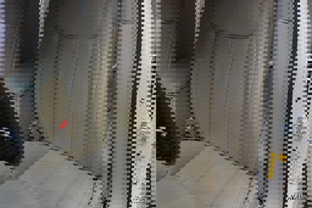 Used 2011 Cadillac DTS Luxury image 15