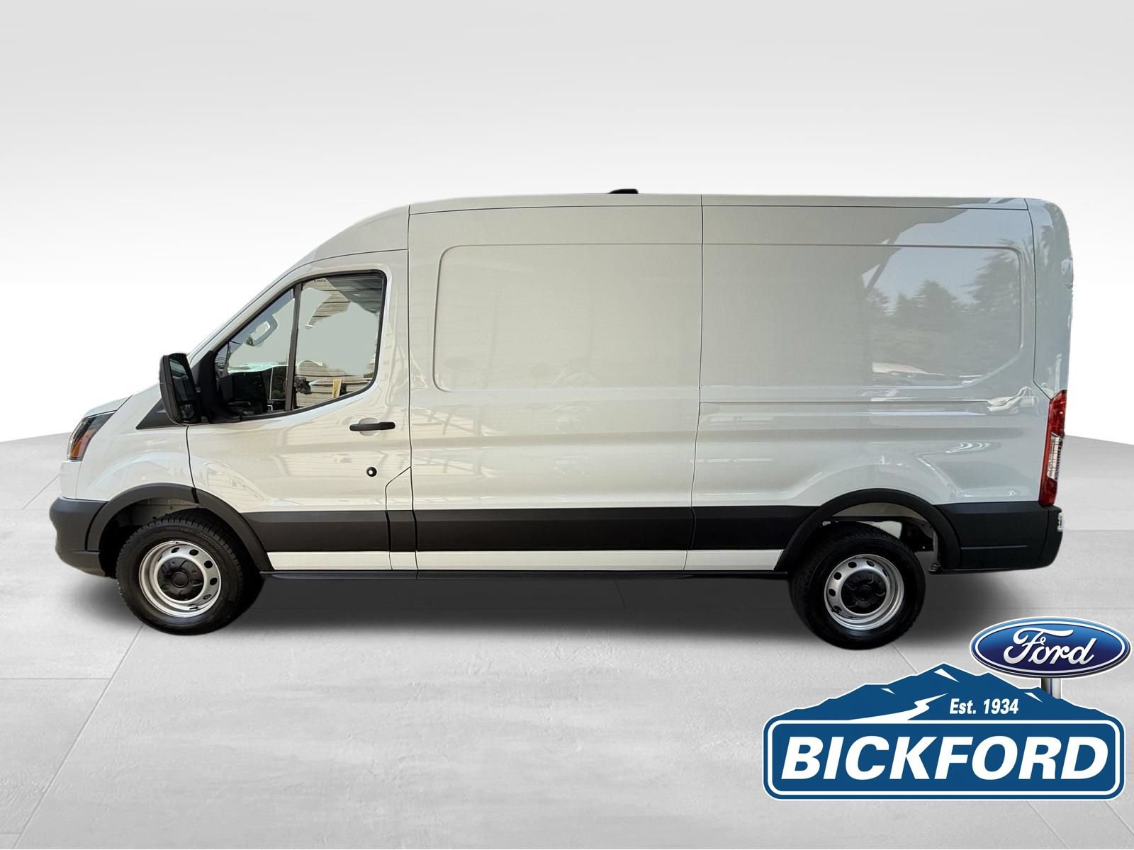 New 2026 Ford Transit 350 148 Medium Roof w/ Load Area Protection Package RWD image 10