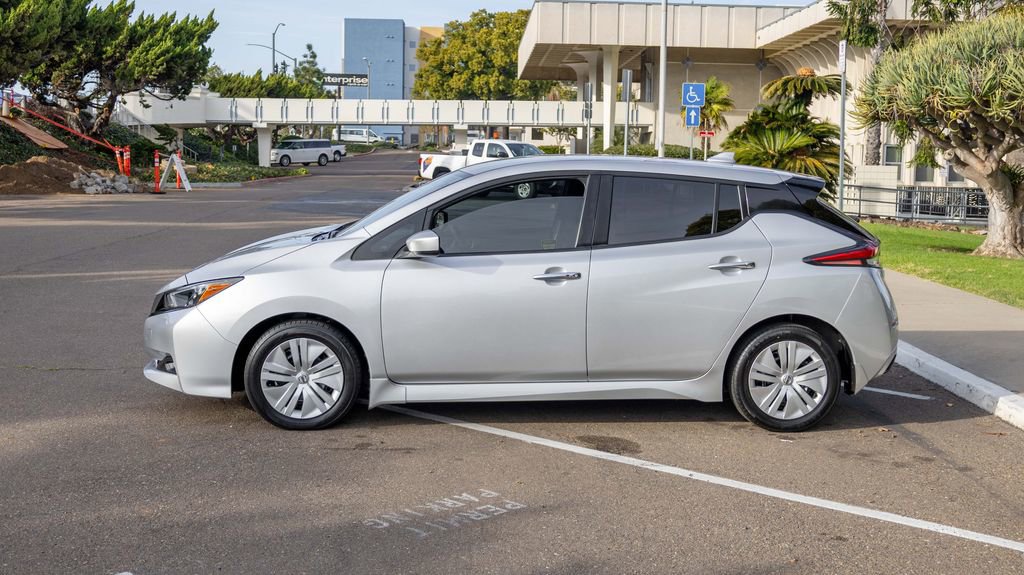 Used 2021 Nissan Leaf S w/ S Charge Package image 7