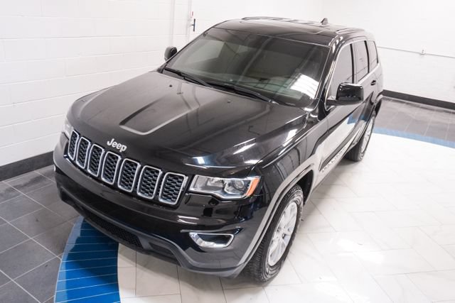 Used 2022 Jeep Grand Cherokee Laredo E w/ Security & Convenience Group RWD image 28