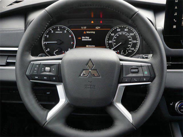 New 2026 Mitsubishi Outlander SE AWD/4WD image 8