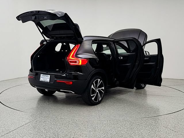 Used 2019 Volvo XC40 T5 R-Design AWD/4WD image 11