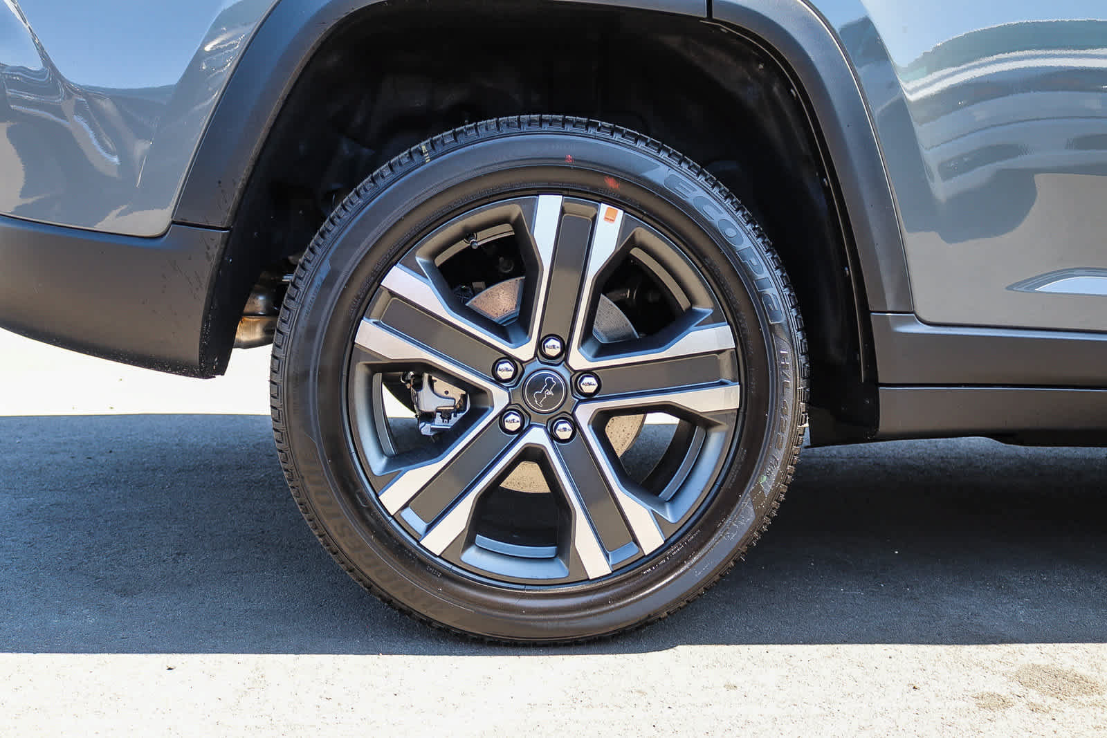 New 2027 Jeep Grand Cherokee Limited AWD/4WD image 11