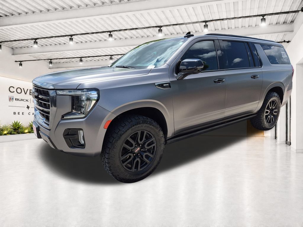 Used 2023 GMC Yukon XL AT4 w/ AT4 Premium Package AWD/4WD image 4