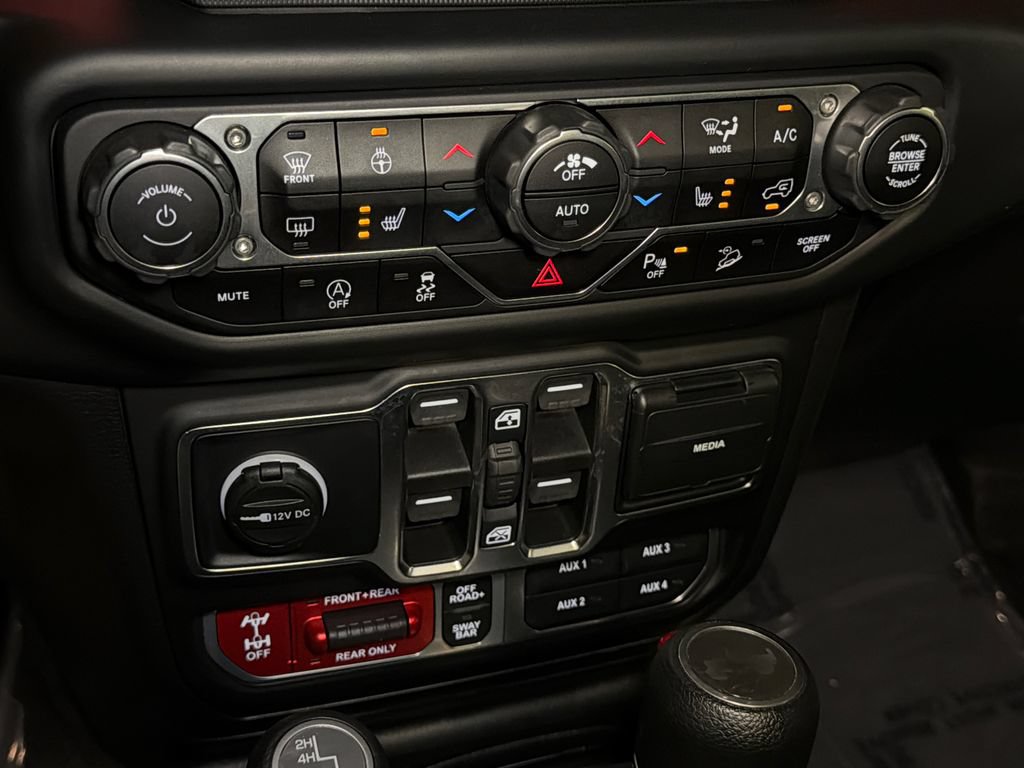 Used 2021 Jeep Wrangler Unlimited Rubicon AWD/4WD image 25