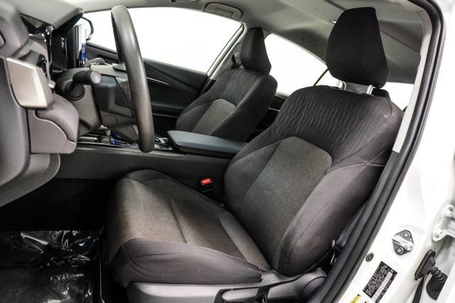 Used 2025 Toyota Camry LE FWD image 6