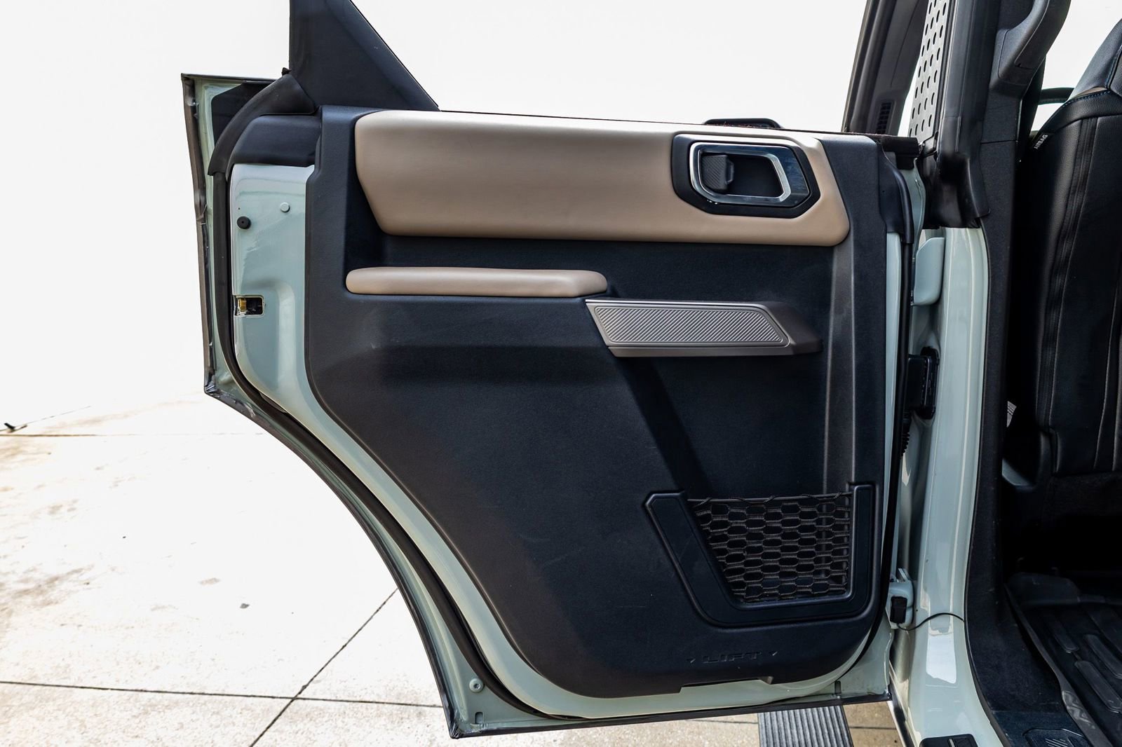 Used 2023 Ford Bronco Wildtrak image 37