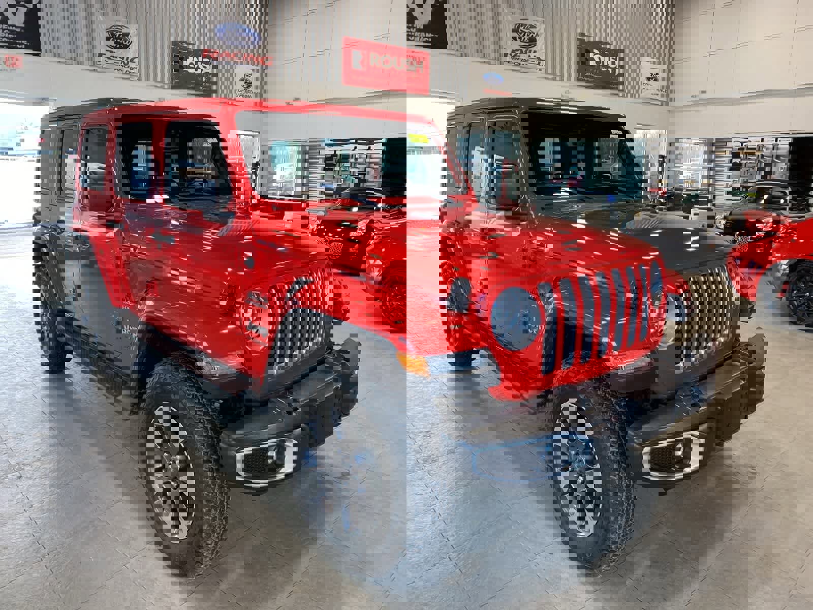Used 2018 Jeep Wrangler Unlimited Sahara w/ Uconnect 4C Nav & Sound Group image 7