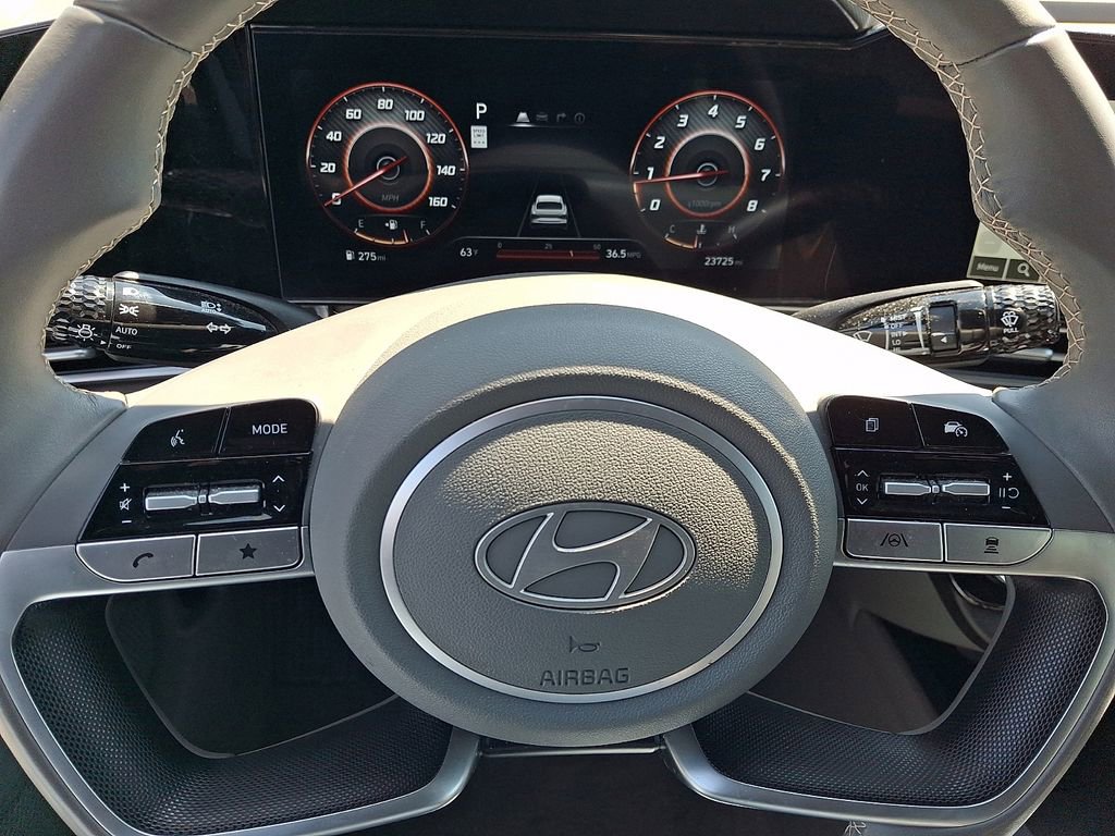 Used 2025 Hyundai Elantra SEL image 18