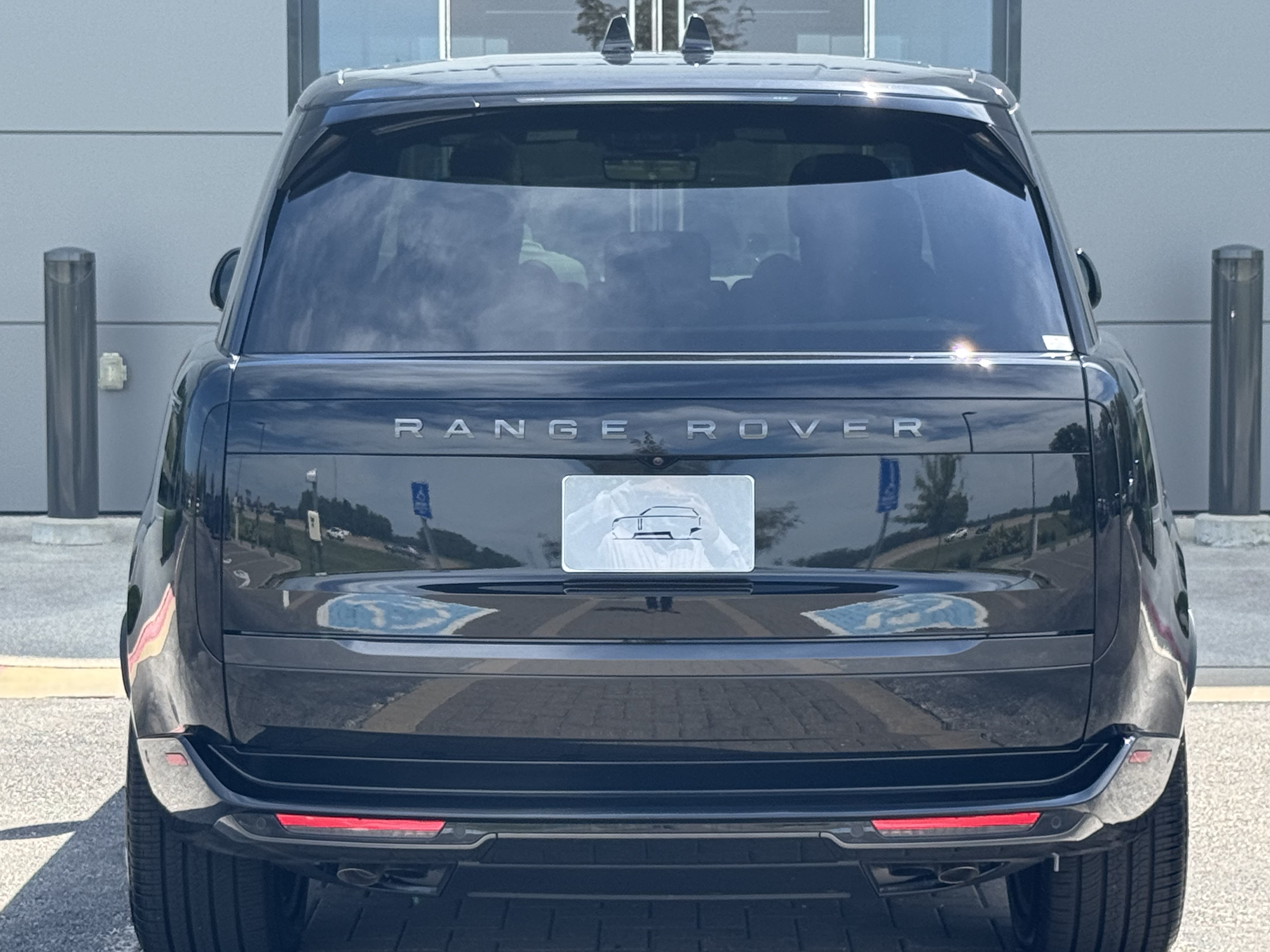 New 2026 Land Rover Range Rover SE AWD/4WD image 4