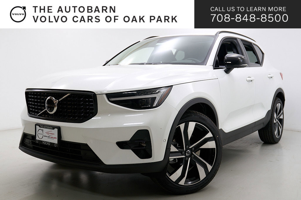 New 2026 Volvo XC40 B5 Ultra w/ Climate Package